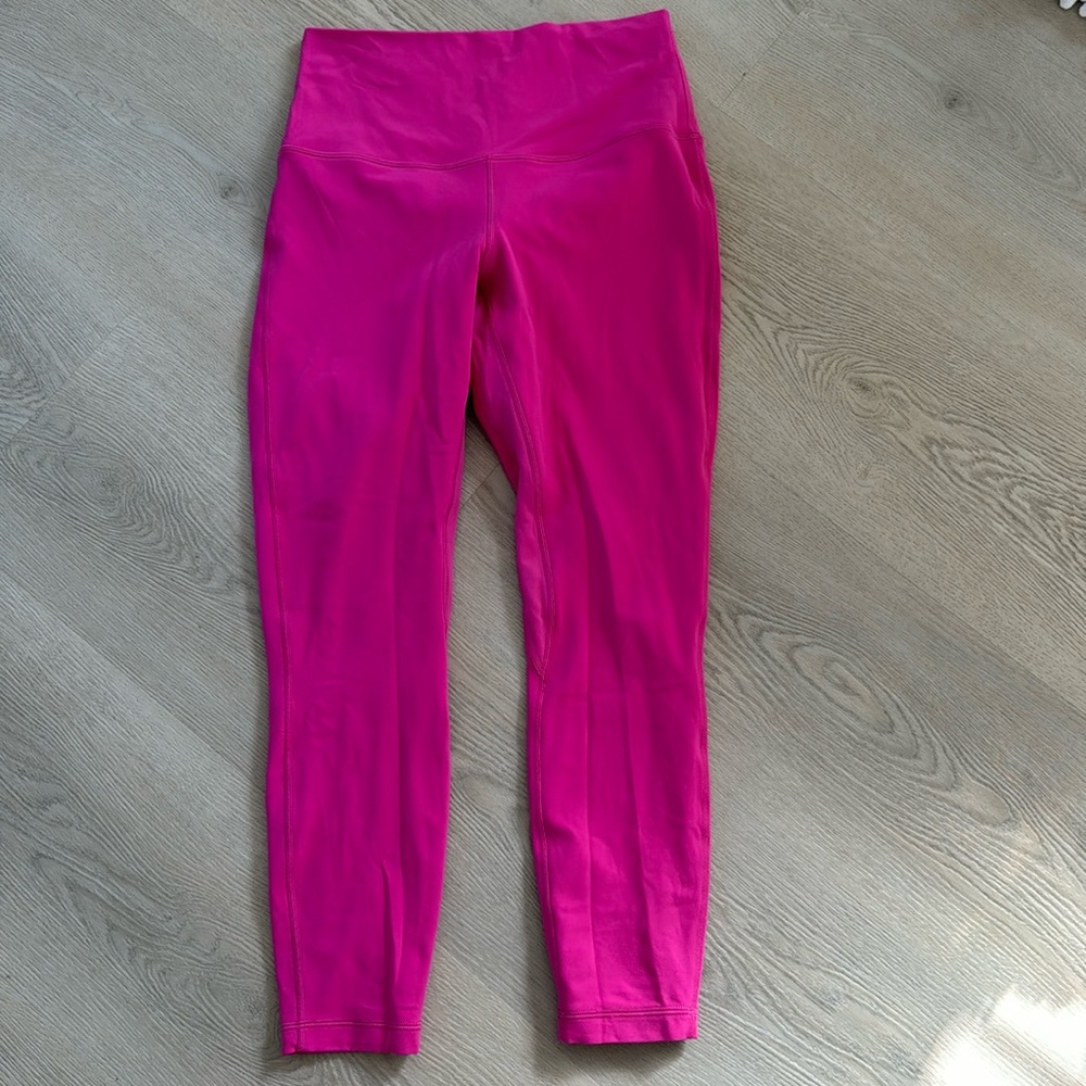 Lululemon double lined size 8